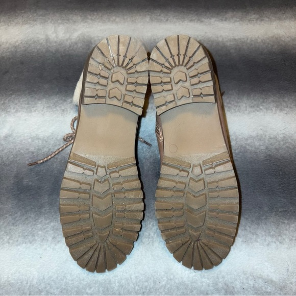 Madden Girl Women's Blush Ankle Lug Workboot Booties Faux Fur Trim Lace-Up Zip - Picture 15 of 16